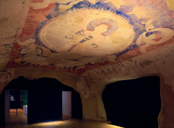 バーミヤン東大仏天井壁画復元の写真