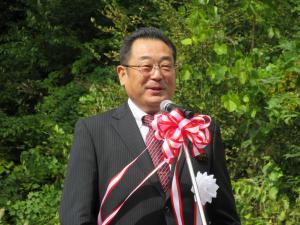 大崎市長　伊藤康志の挨拶の様子の写真です。