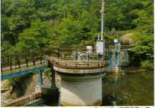 青下川青下第一ダム取水塔（中原）の写真です