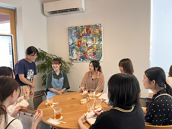 社会福祉法人ライフの学校社員との座談会