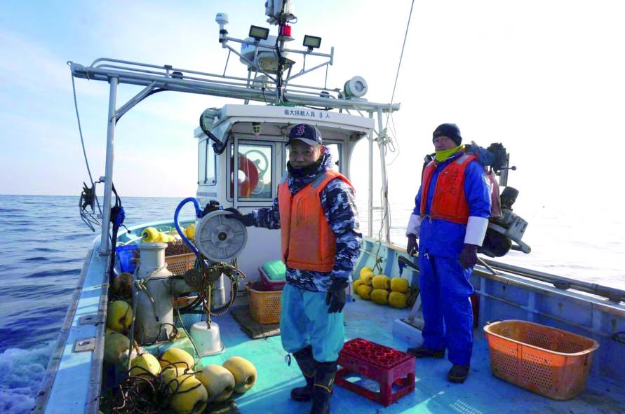 三陸の海で貴重な漁業体験