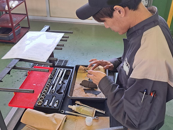 フロントブレーキの整備