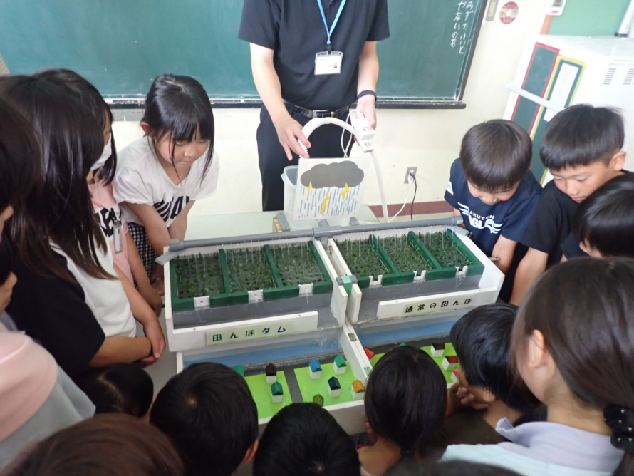 大郷町立大郷小学校で「田んぼダム」出前講座を開催しました