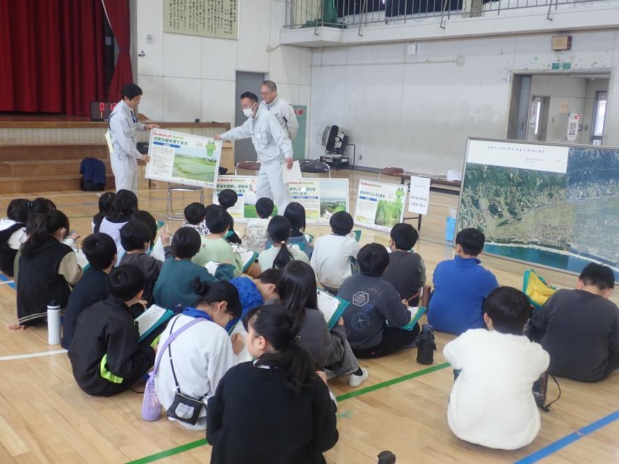 亘理町立逢隈小学校で亘理用水学習会が行われました