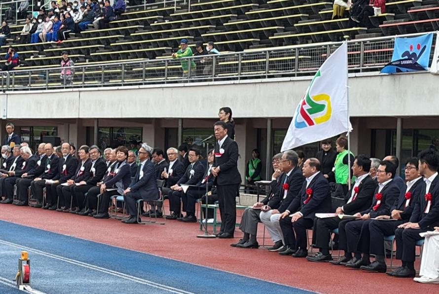 村井知事のあいさつの様子