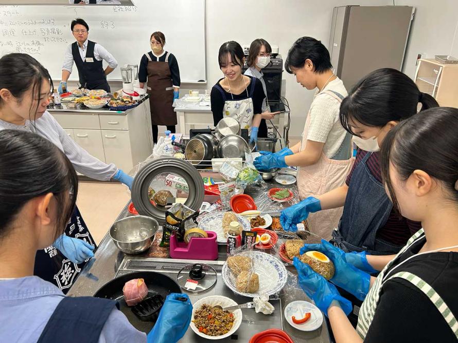 ウジエスーパーによるワークショップ