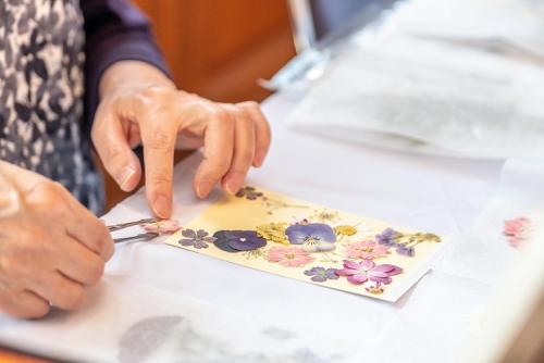 齋理屋敷押し花体験