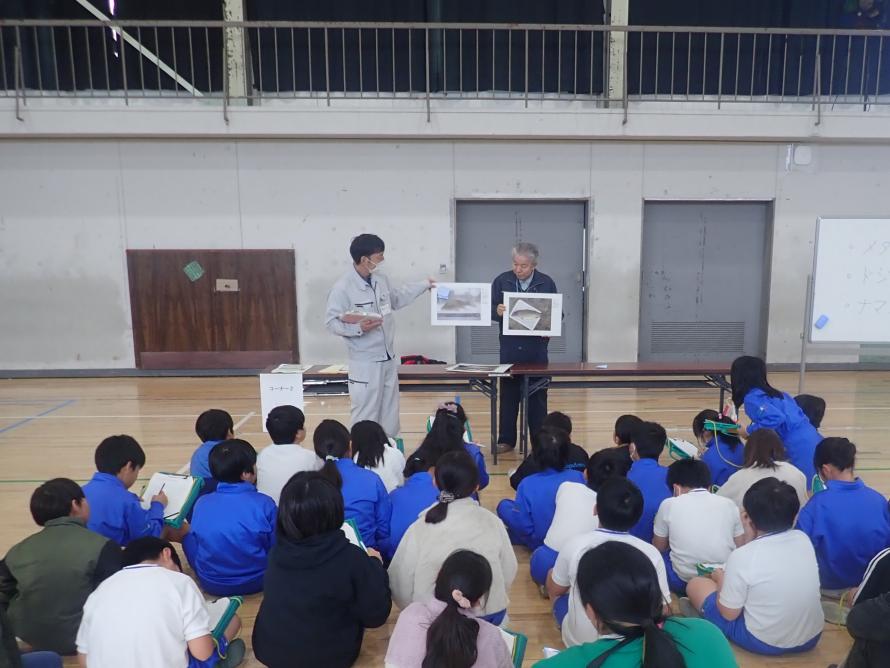 「水辺の生きものたち」のコーナー