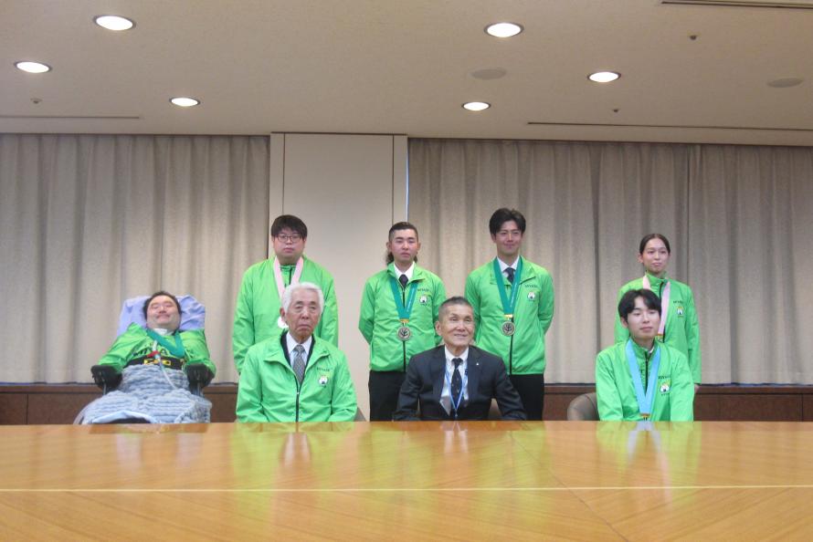 出席者集合写真