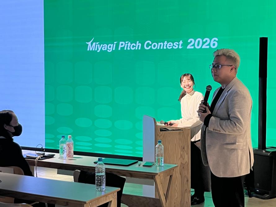 審査員ヒロさん