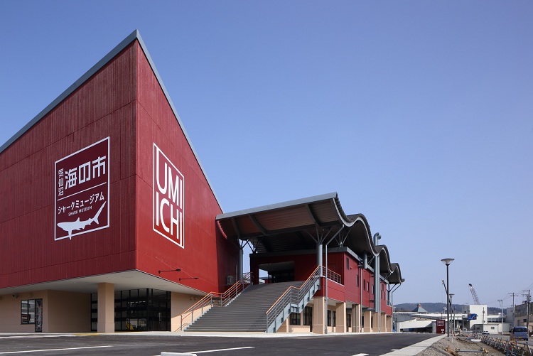 気仙沼「海の市」